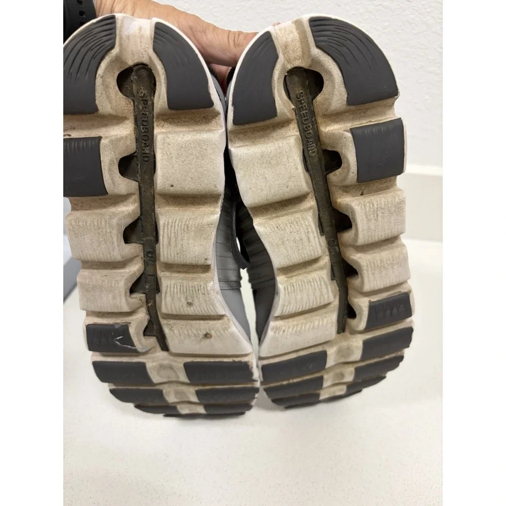 On Cloud Men's Sneakers Size 10